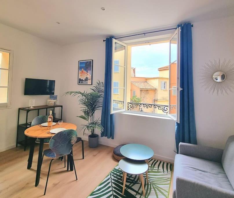 Chic - Climatise - 2 Pas Du Port - Place Aux Herbes Apartamento